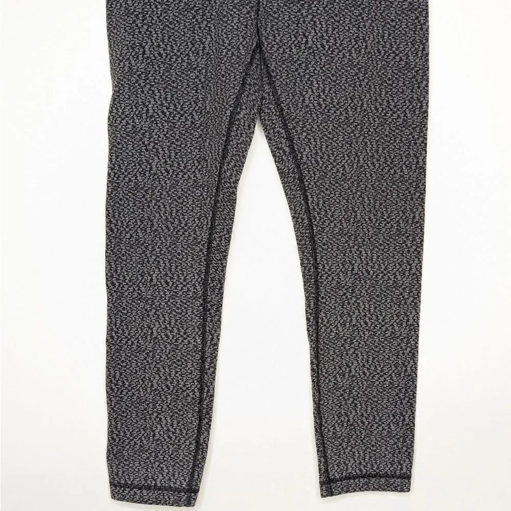 Lululemon Wunder Under 28